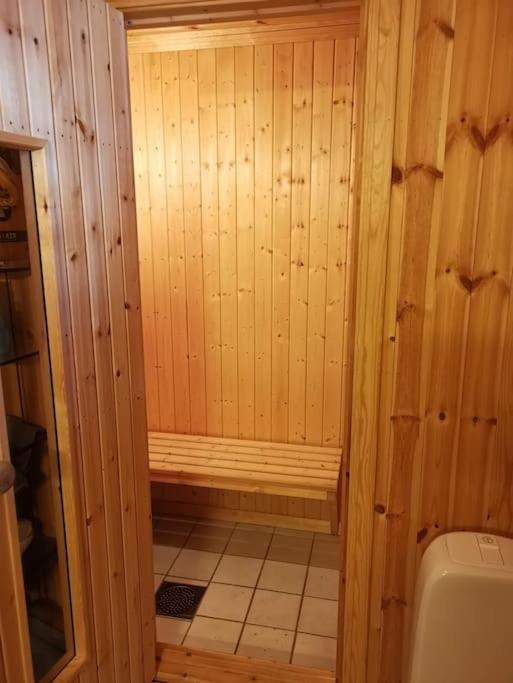 Holiday home Hoyfjellshytte